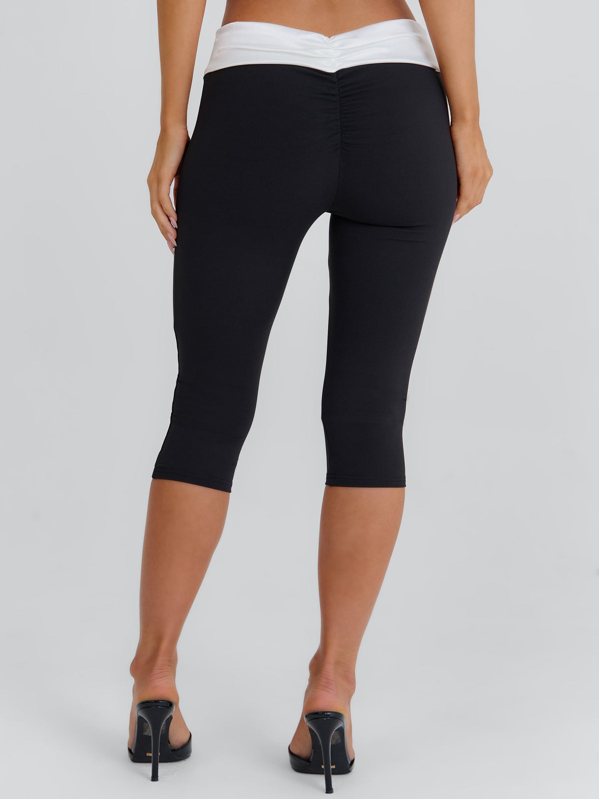 Libby Capri Pant Black