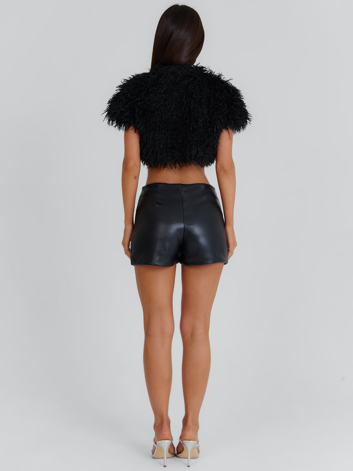 Nellie Shorts Black