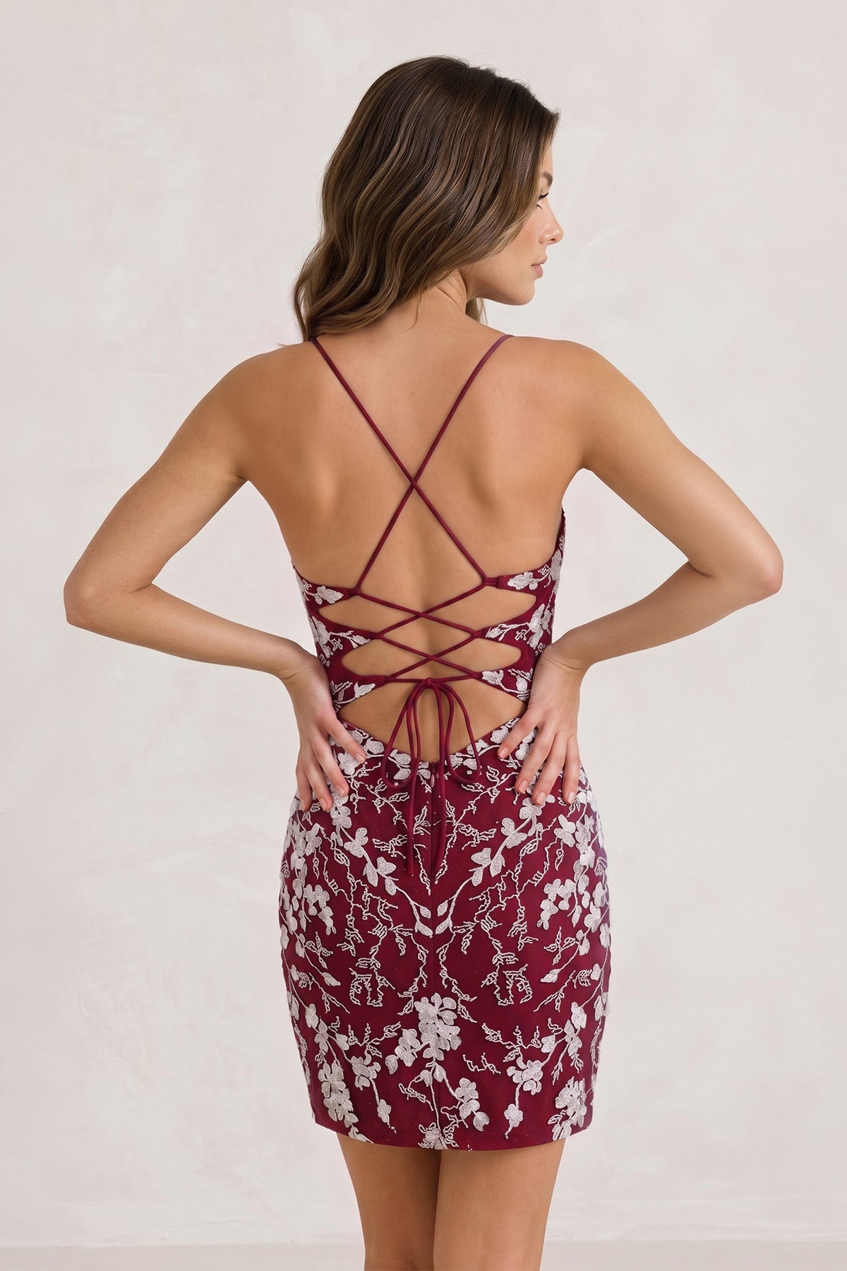 Sheath Short Spaghetti Straps Lace Homecoming Dress